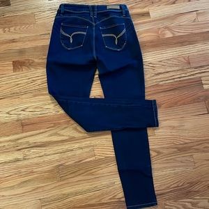 WannaBettaButt Jeans size 9 High Rise Skinny